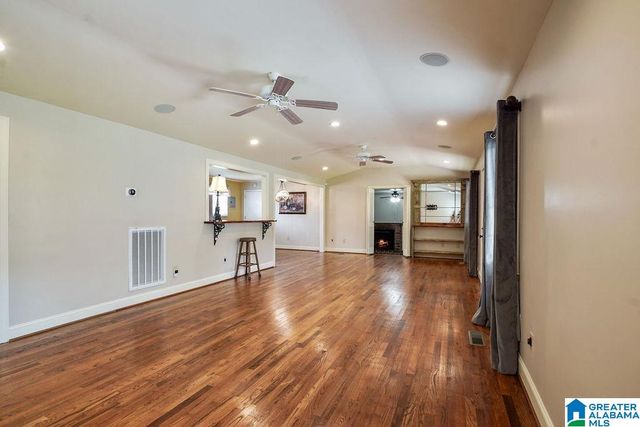 117 LAKE LANE, Alabaster, AL 35007
