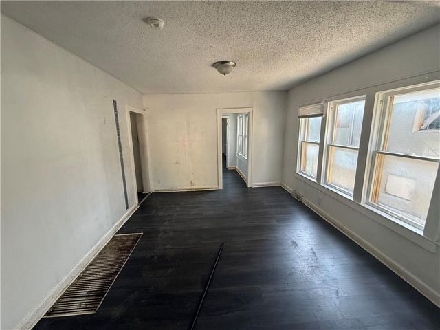 307 N Lawn Avenue, Kansas City, MO 64123