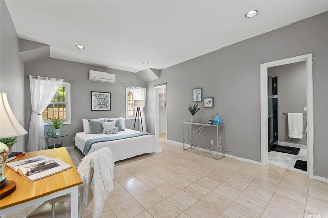 4418 Kilauea Avenue, Honolulu, HI 96816