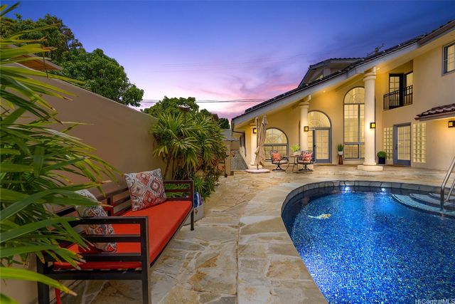 4418 Kilauea Avenue, Honolulu, HI 96816
