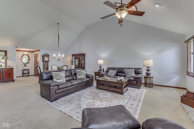 2077 Ridgemere Place, Greenwood, IN 46143