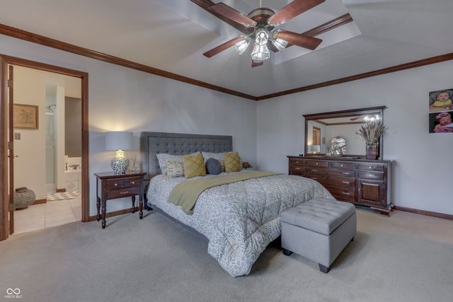 2077 Ridgemere Place, Greenwood, IN 46143