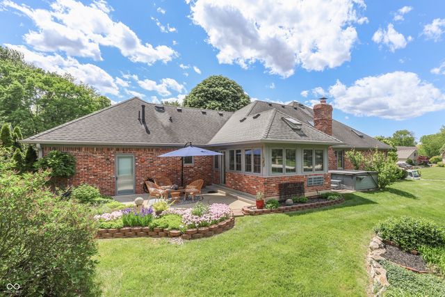 2077 Ridgemere Place, Greenwood, IN 46143
