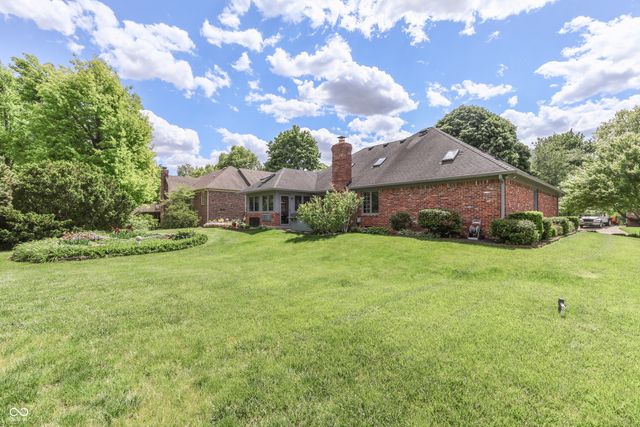 2077 Ridgemere Place, Greenwood, IN 46143