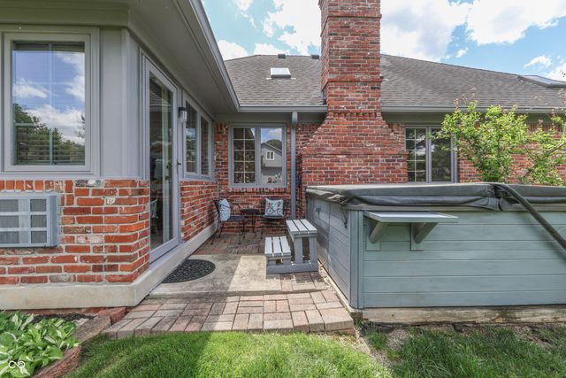 2077 Ridgemere Place, Greenwood, IN 46143