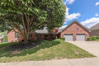 2077 Ridgemere Place, Greenwood, IN 46143