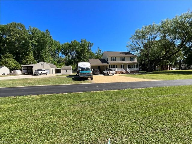 19 Hunts Neck RD, Poquoson, VA 23662