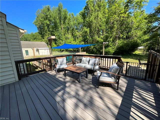 19 Hunts Neck RD, Poquoson, VA 23662