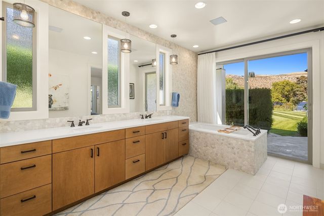 252 Vineyard Drive, Orondo, WA 98843