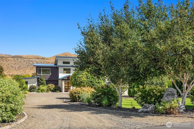 252 Vineyard Drive, Orondo, WA 98843