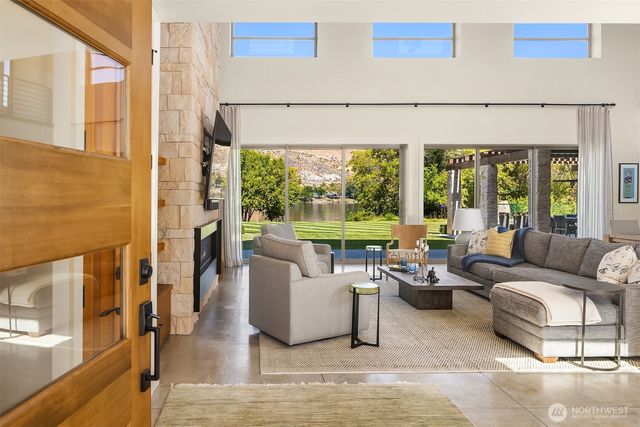 252 Vineyard Drive, Orondo, WA 98843