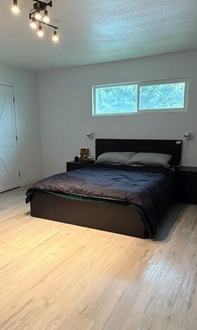 2902 N 4th Street, Fresno, CA 93703