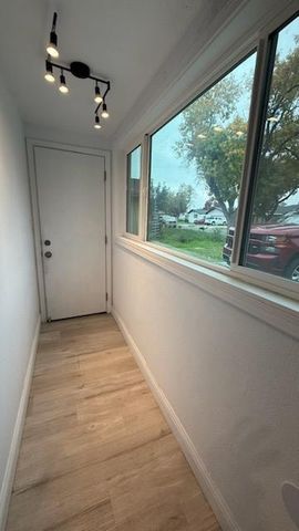 2902 N 4th Street, Fresno, CA 93703