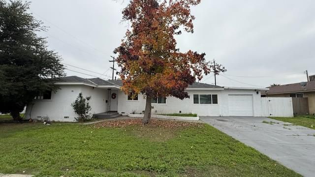 2902 N 4th Street, Fresno, CA 93703