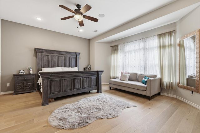 616 Lake Cove Drive, Little Elm, TX 75068