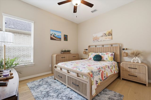 616 Lake Cove Drive, Little Elm, TX 75068