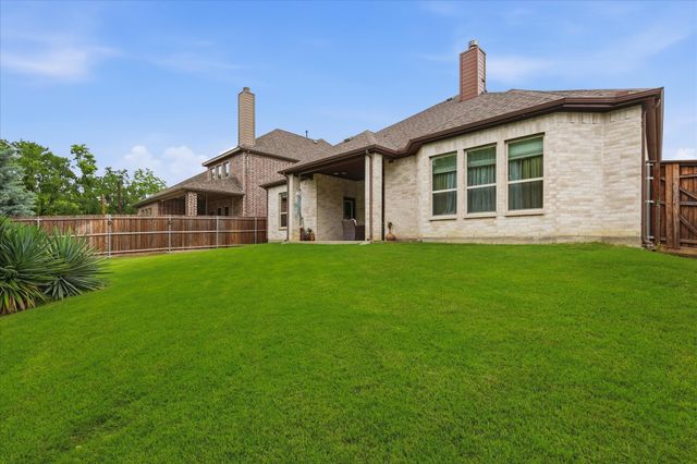 616 Lake Cove Drive, Little Elm, TX 75068