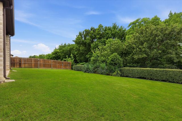 616 Lake Cove Drive, Little Elm, TX 75068