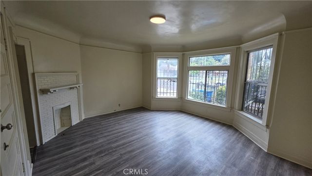 1021 W 25th Street 6, Los Angeles, CA 90007