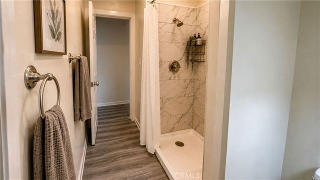 1021 W 25th Street 6, Los Angeles, CA 90007