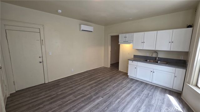 1021 W 25th Street 6, Los Angeles, CA 90007