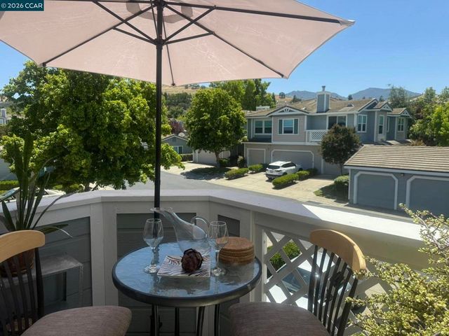 3905 Coyote Cr, Clayton, CA 94517