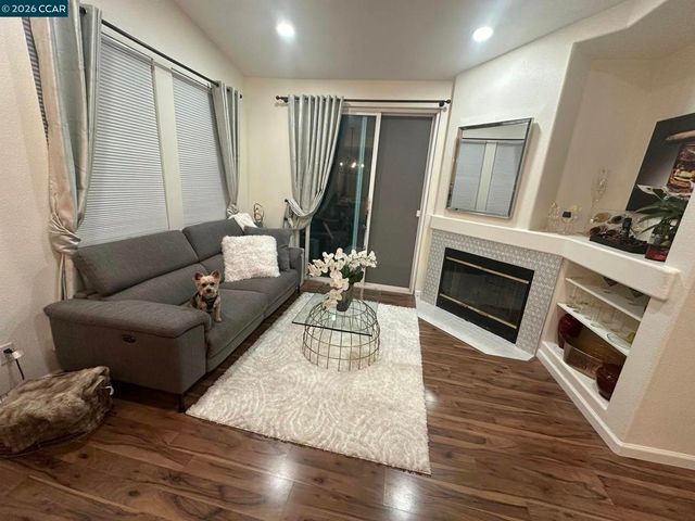 3905 Coyote Cr, Clayton, CA 94517