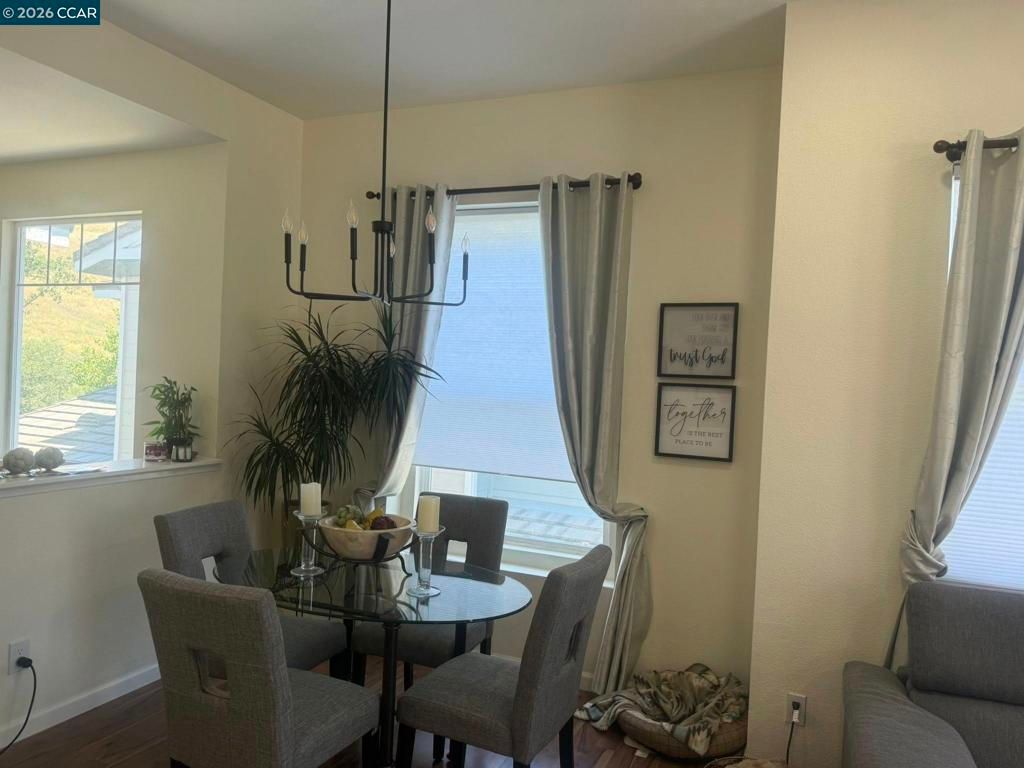 Image 10 of property listing at 3905 Coyote Cr, Clayton, CA 94517