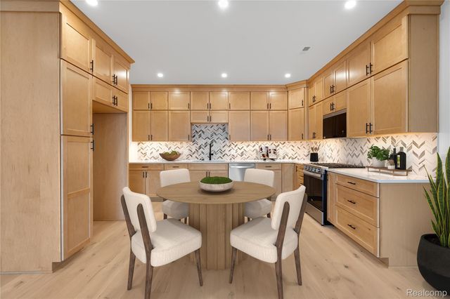 412 S Center Street, Northville, MI 48167