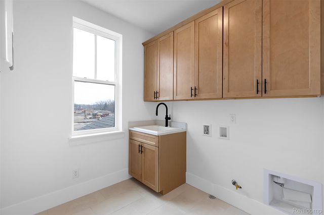 412 S Center Street, Northville, MI 48167