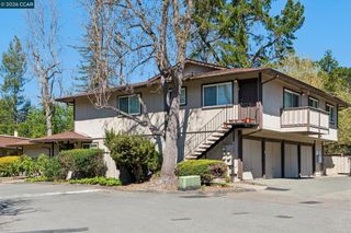809 Villa Lane 2, Moraga, CA 94566