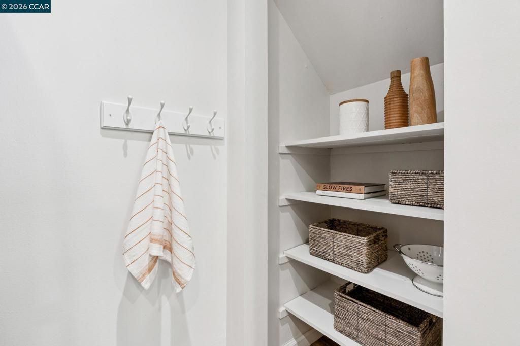 Image 13 of property listing at 809 Villa Lane 2, Moraga, CA 94566