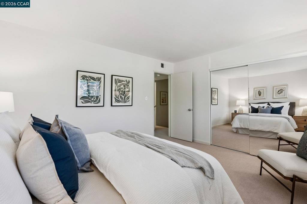 Image 16 of property listing at 809 Villa Lane 2, Moraga, CA 94566