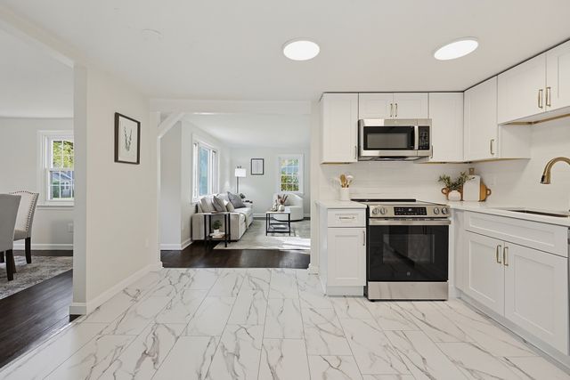 19 Brookhaven Rd, Worcester, MA 01606