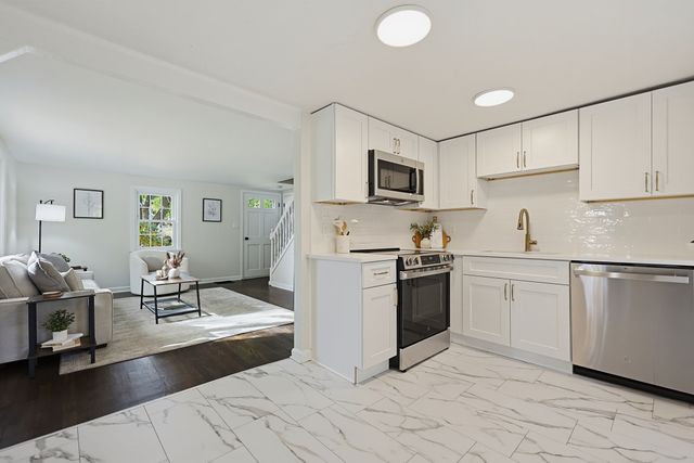 19 Brookhaven Rd, Worcester, MA 01606