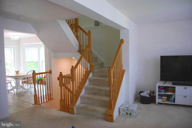 721 WATERWAY CT, Quakertown, PA 18951