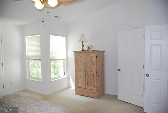 721 WATERWAY CT, Quakertown, PA 18951