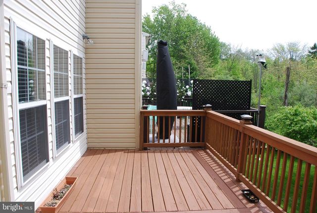 721 WATERWAY CT, Quakertown, PA 18951