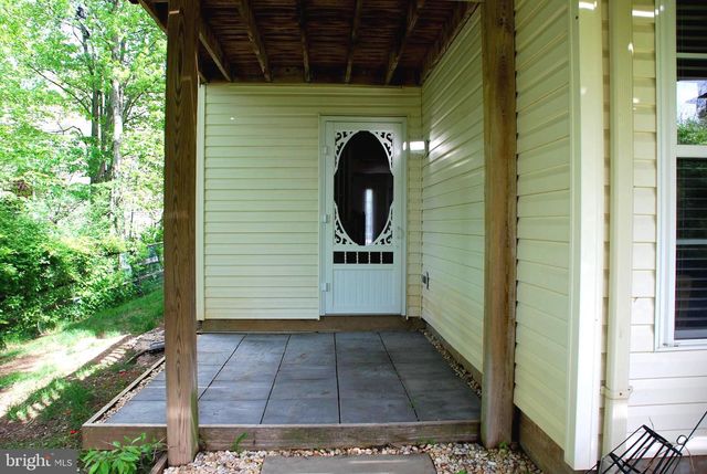 721 WATERWAY CT, Quakertown, PA 18951