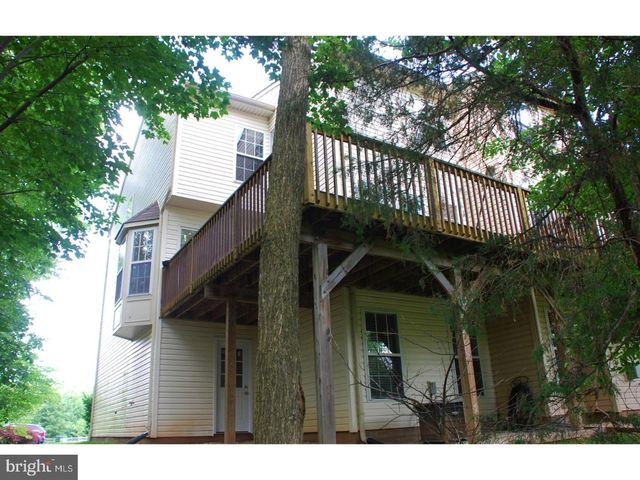 721 WATERWAY CT, Quakertown, PA 18951