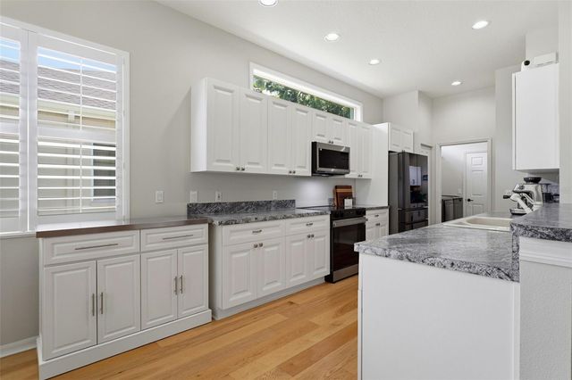 132 TALL TREES COURT, Sarasota, FL 34232