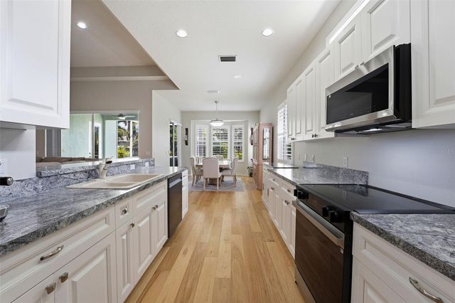 132 TALL TREES COURT, Sarasota, FL 34232