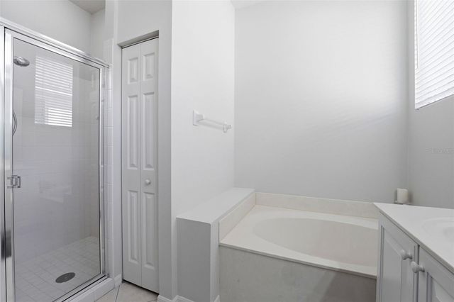 132 TALL TREES COURT, Sarasota, FL 34232