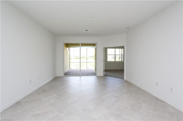 2599 Vine AVE, Naples, FL 34120