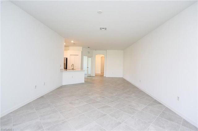 2599 Vine AVE, Naples, FL 34120