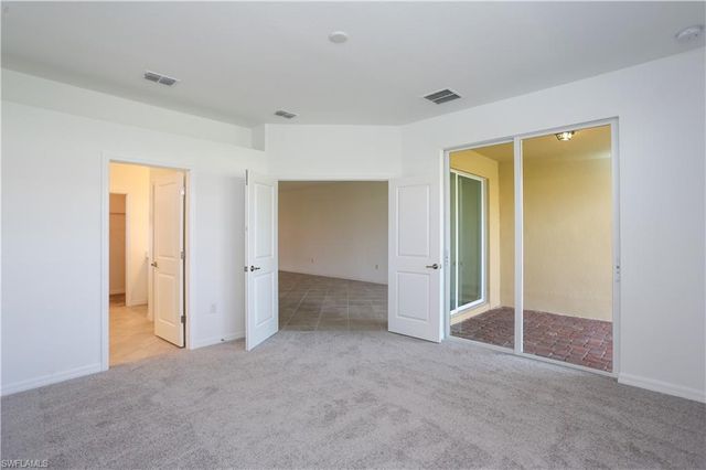 2599 Vine AVE, Naples, FL 34120