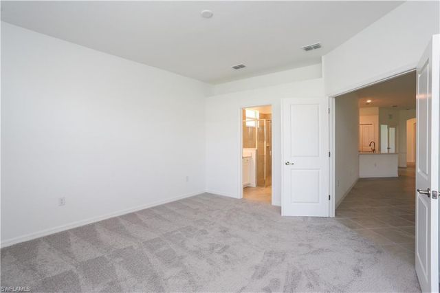 2599 Vine AVE, Naples, FL 34120