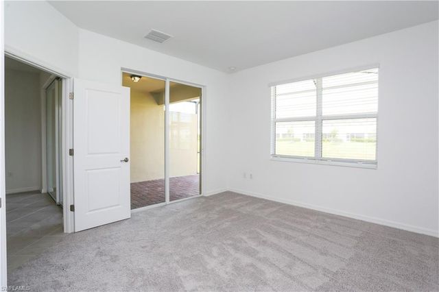 2599 Vine AVE, Naples, FL 34120