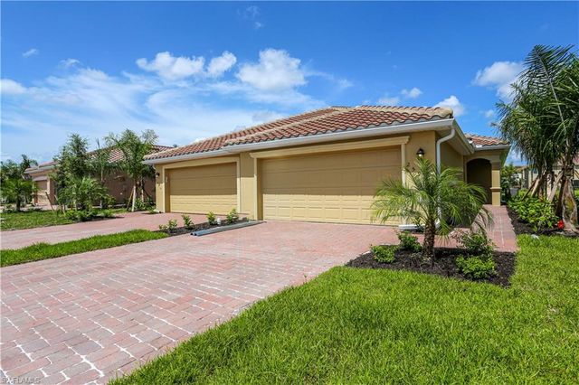 2599 Vine AVE, Naples, FL 34120
