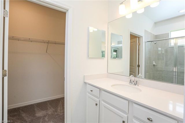 2599 Vine AVE, Naples, FL 34120